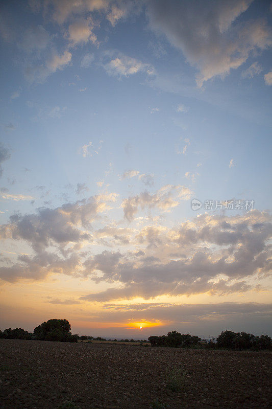 莱莱达的日落――令人惊叹的天空