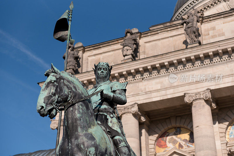 奥托·维特尔斯巴赫公爵雕像，巴伐利亚州总理府，德国慕尼黑