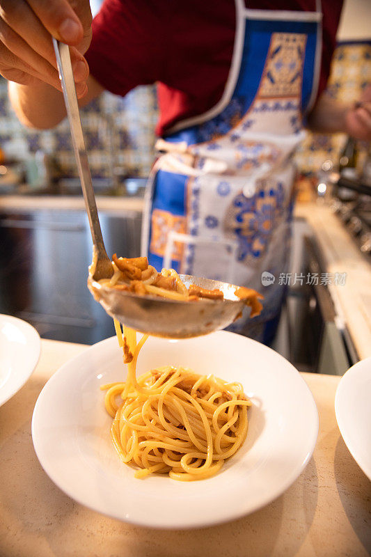 烹饪意大利面