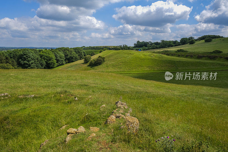 伯顿达塞特山俯瞰英国风景，英国中部的沃里克郡