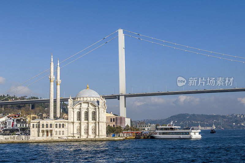 奥塔科伊清真寺到贝西克塔斯，美丽的城市是?stanbul，土耳其