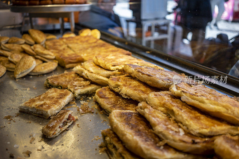 名为“Borek”的土耳其糕点正在热销