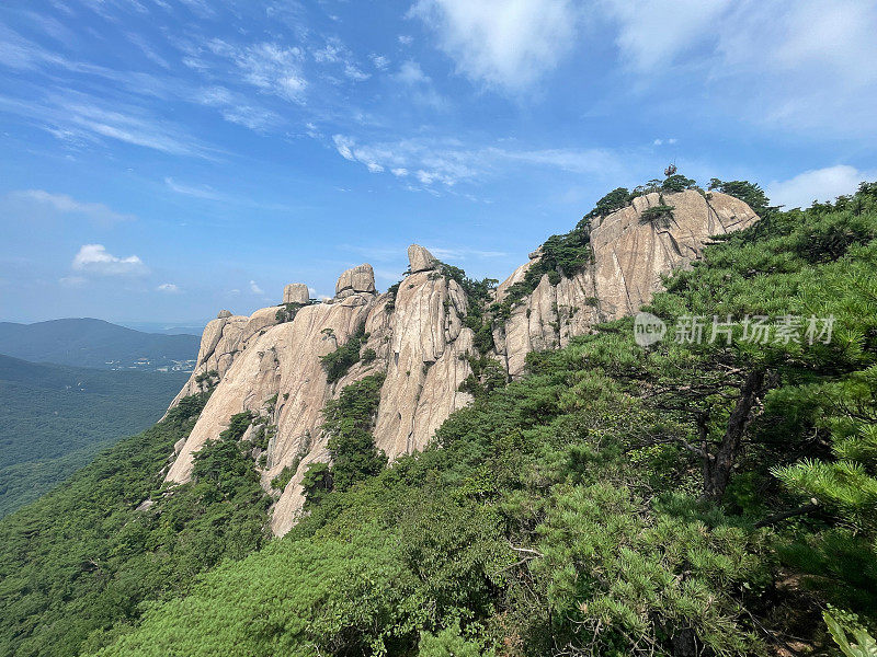 夏天徒步旅行