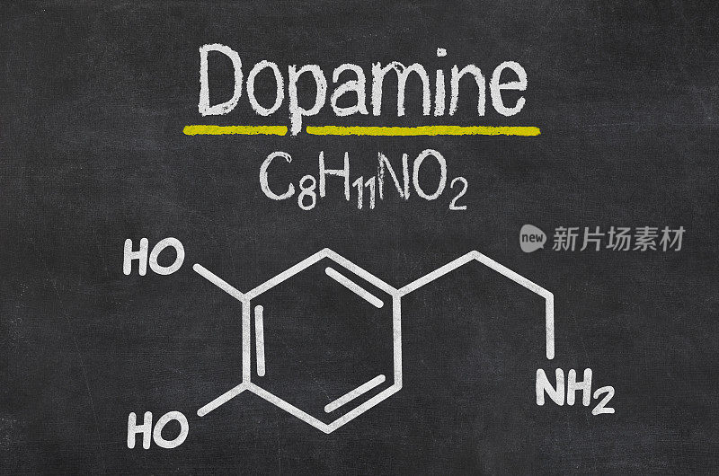 黑板上有多巴胺的化学公式