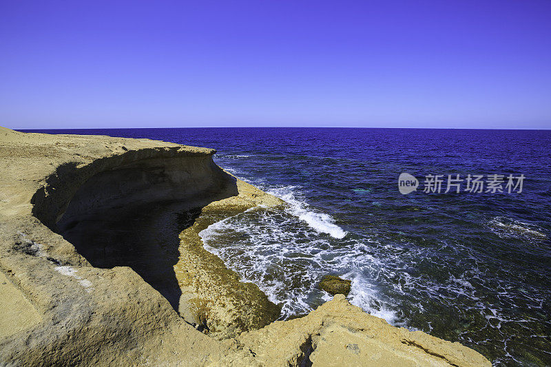 戈佐的岩石海岸