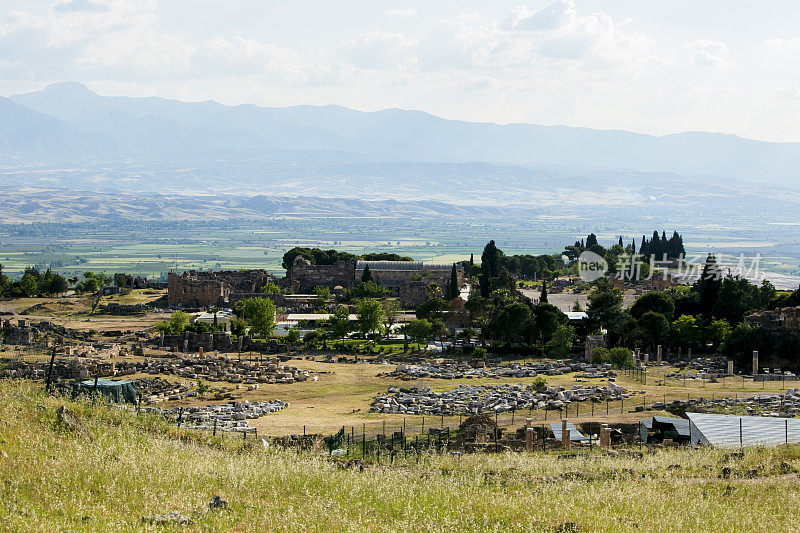 希拉波利斯地区在土耳其的pamukkale