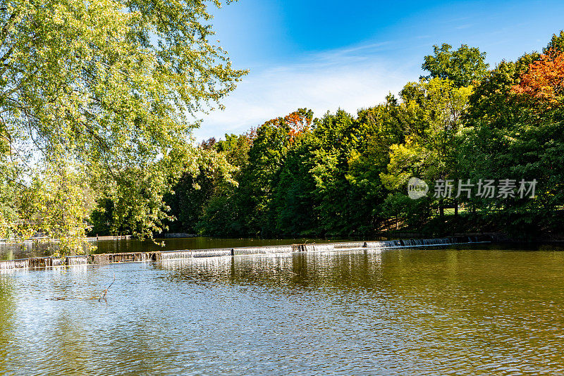 启用花园和河畔公园，圭尔夫，加拿大，安大略省