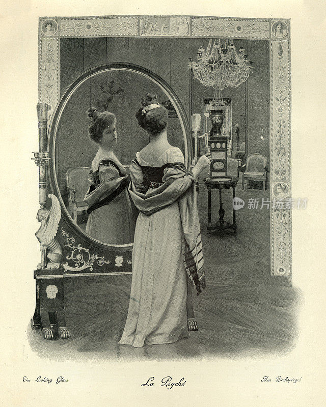 年轻女子看着镜子中的自己，《镜子》，维多利亚时代的蒙太奇19世纪