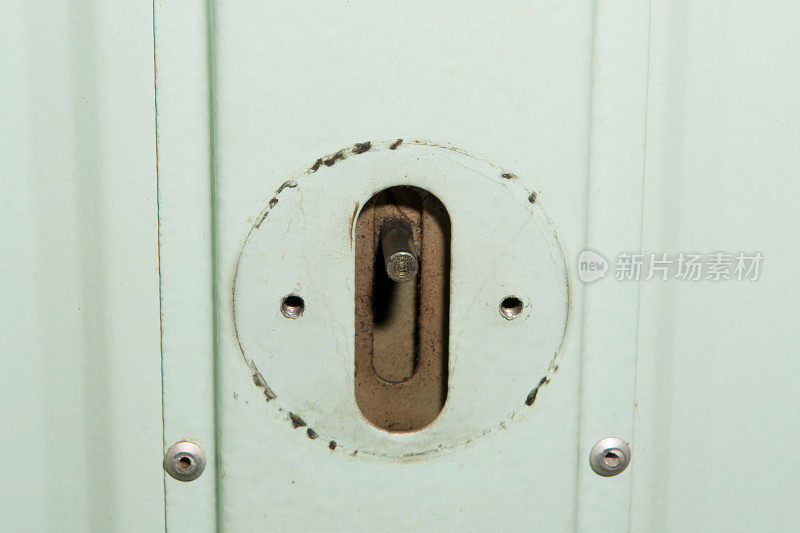 旧的门锁