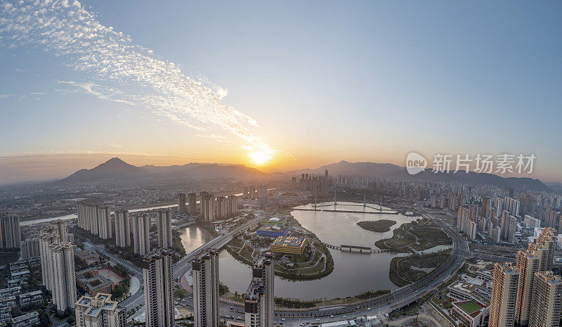 空中摄影夜晚城市天际线的鸟瞰图