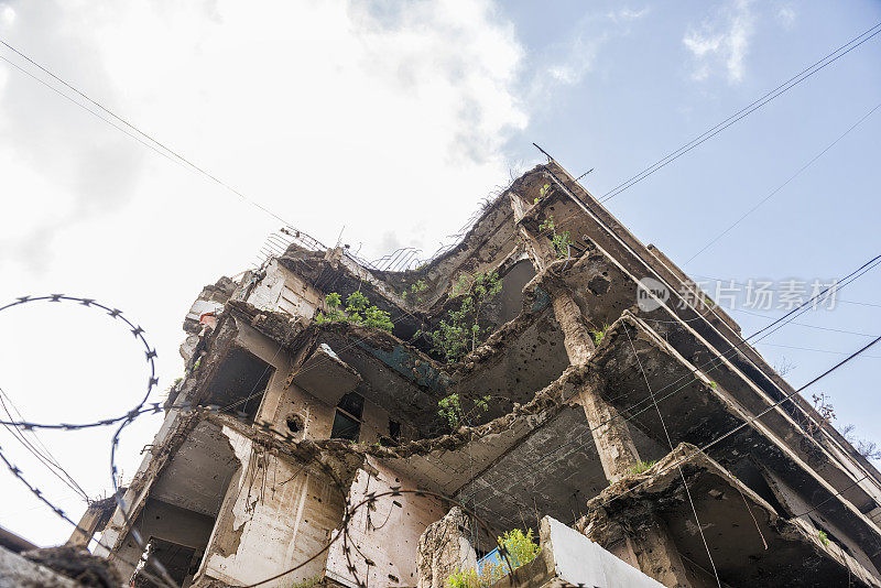 贝鲁特内战废墟。