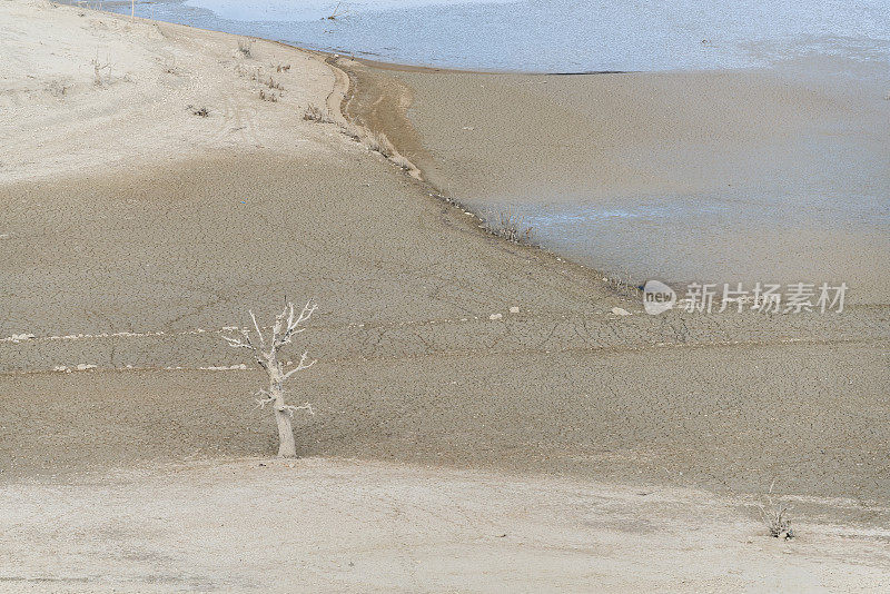 著名的oymapınar湖在türkey。