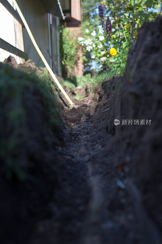 从排水通道内观察