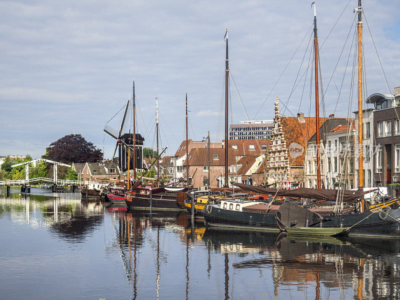 荷兰莱顿的历史港口