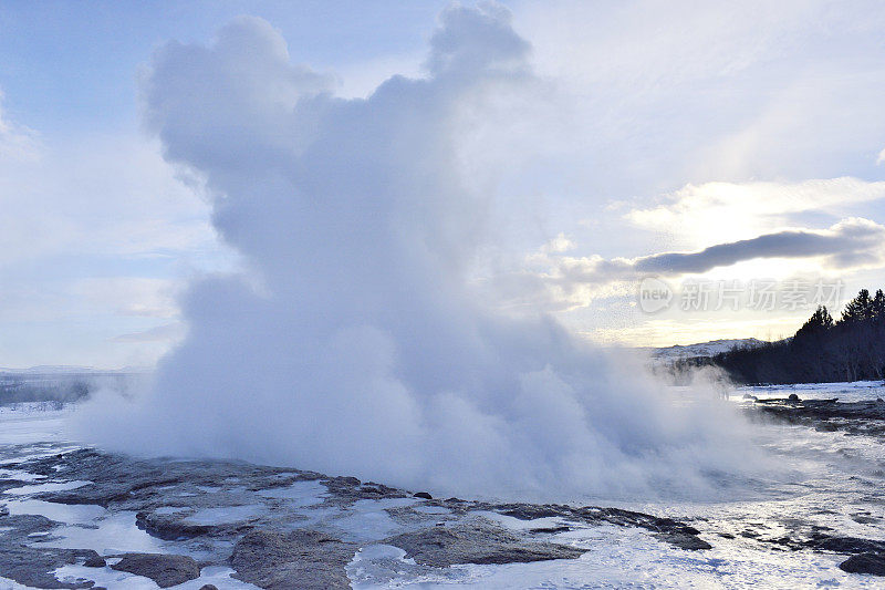 Strokkur喷泉、冰岛