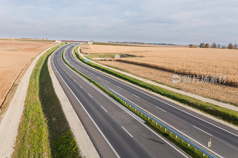 公路鸟瞰图