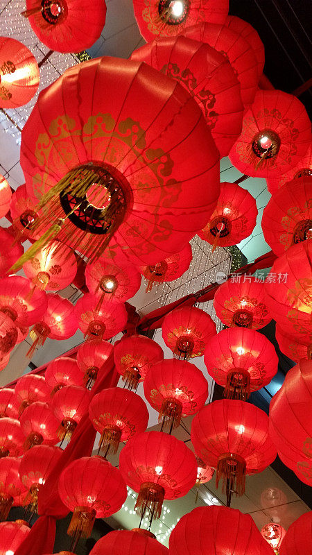 泰国普吉岛红灯笼中国新年装饰
