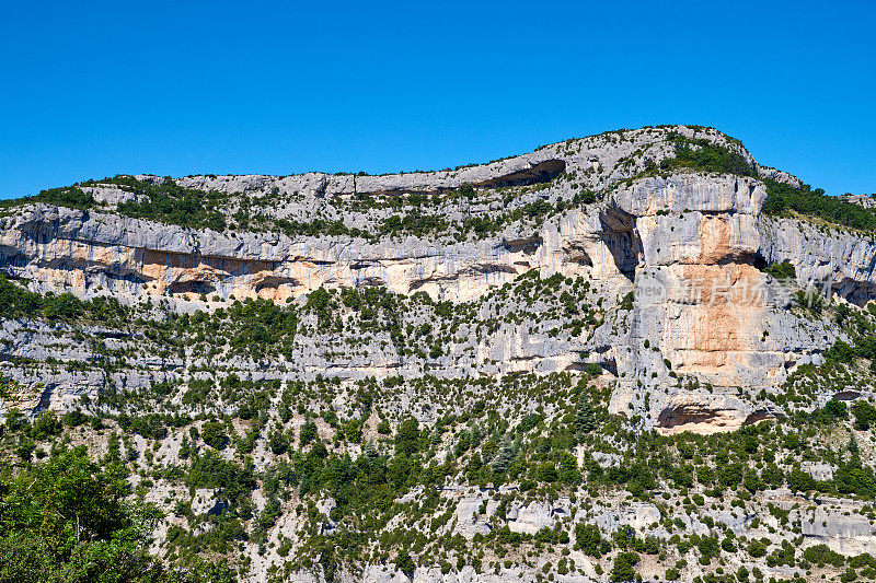 法国普罗旺斯，Moustiers-Sainte-Marie山