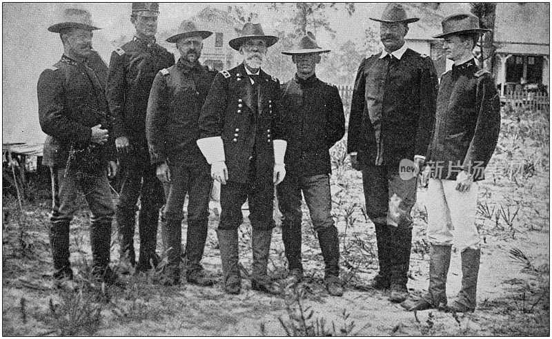 美国陆军黑白照片:约瑟夫·惠勒少将和参谋