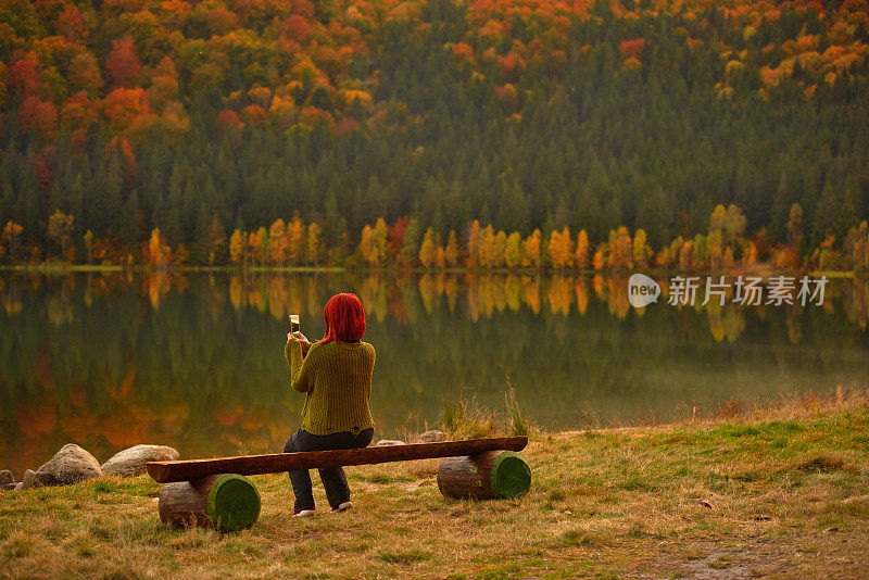 拍一张湖的照片