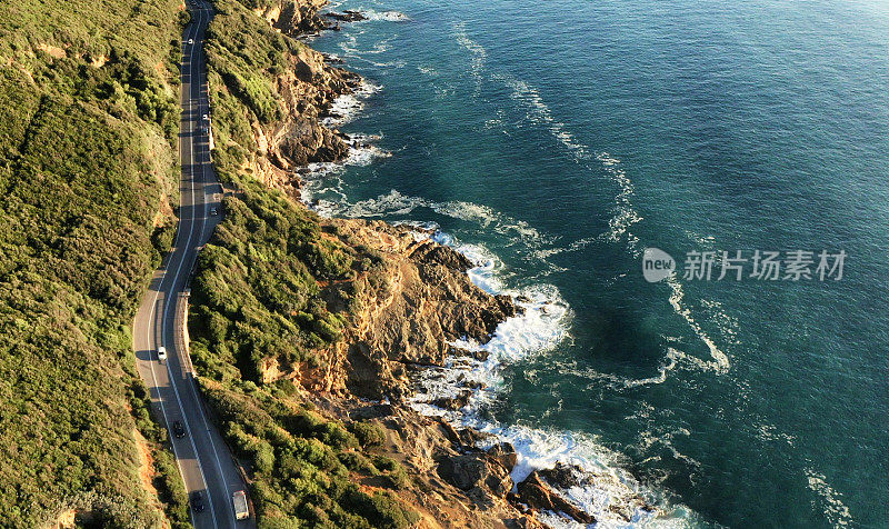 海岸公路鸟瞰图。