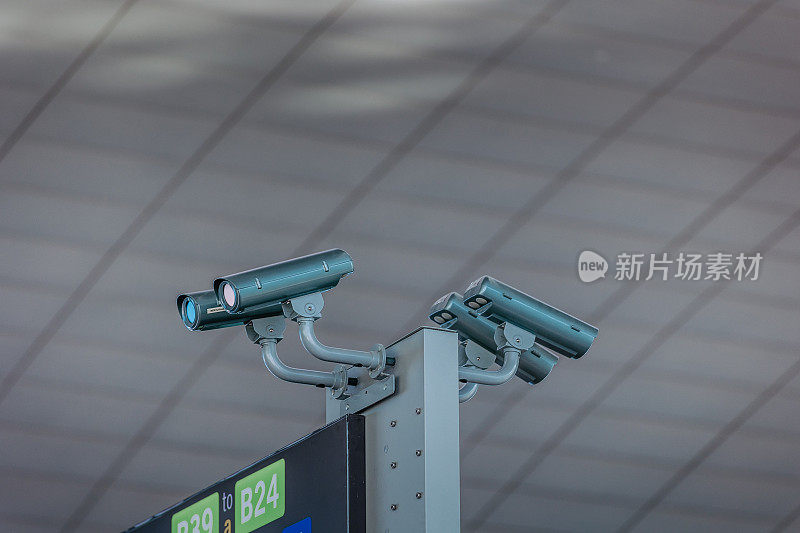机场保安摄影机