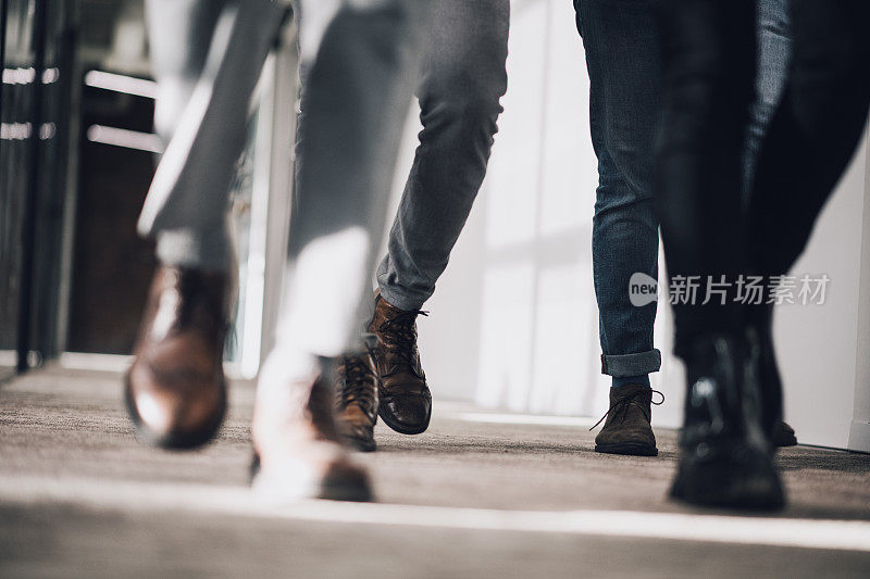 让我们行动起来