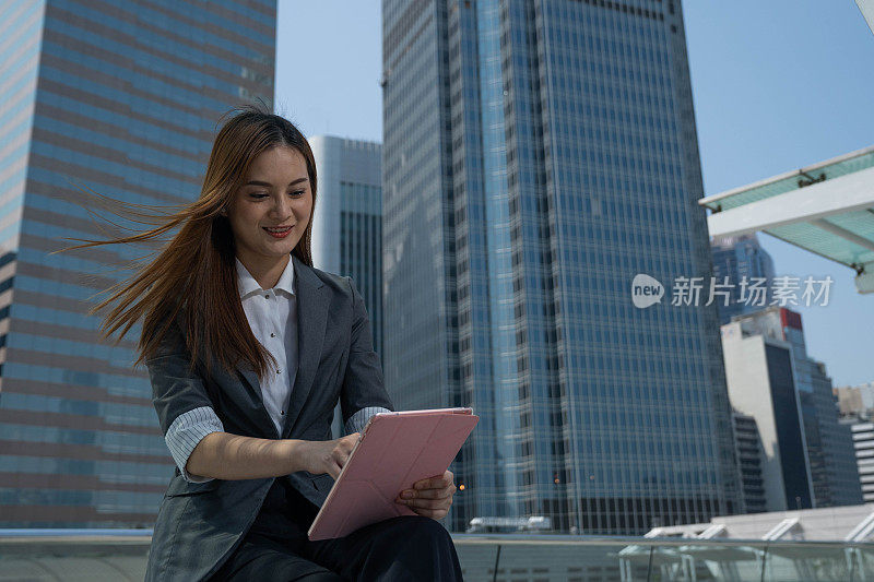 香港女商人在城市