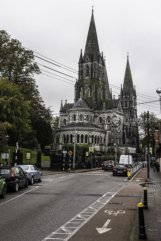爱尔兰科克，爱尔兰教堂，圣芬巴利大教堂。