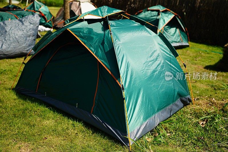 家庭野营帐篷