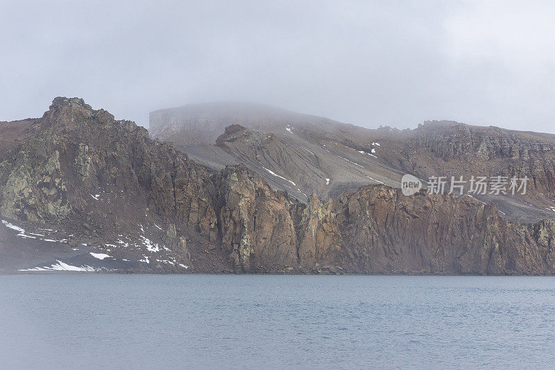 捕鲸湾，欺骗岛，南设得兰岛