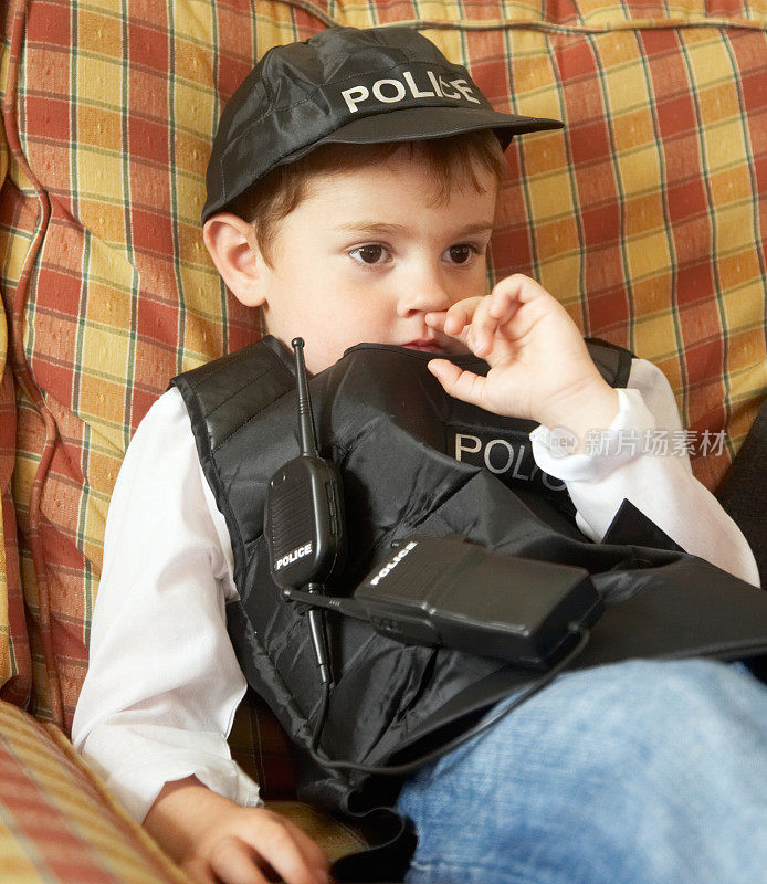 非常年轻的警察