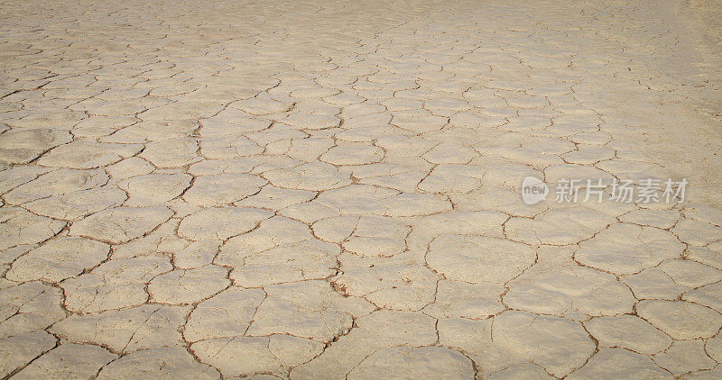 沙漠中干燥的泥滩。纳米比亚。非洲