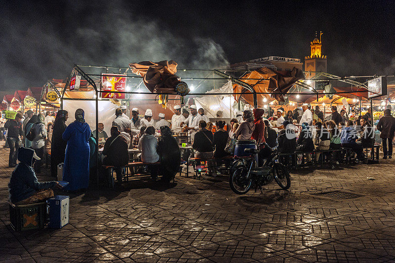 马拉喀什，杰马埃尔范广场著名的地方摩洛哥非洲