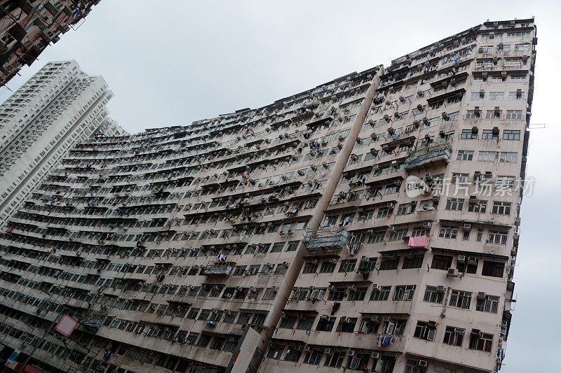 香港鲗鱼涌的巨型建筑