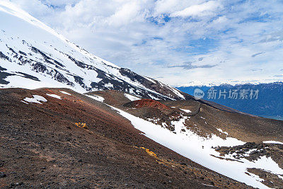 奥索尔诺火山在智利湖区-瓦拉斯港，智利