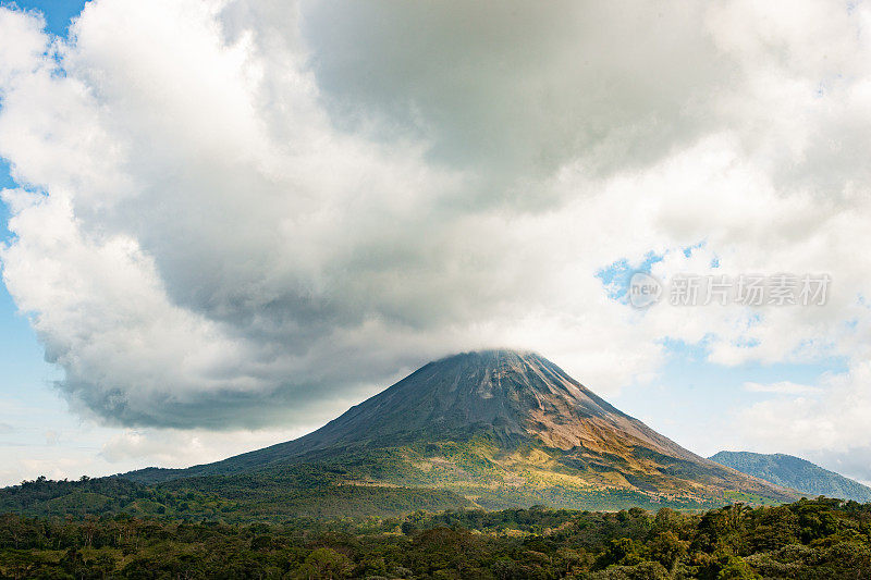 哥斯达黎加阿雷纳尔火山