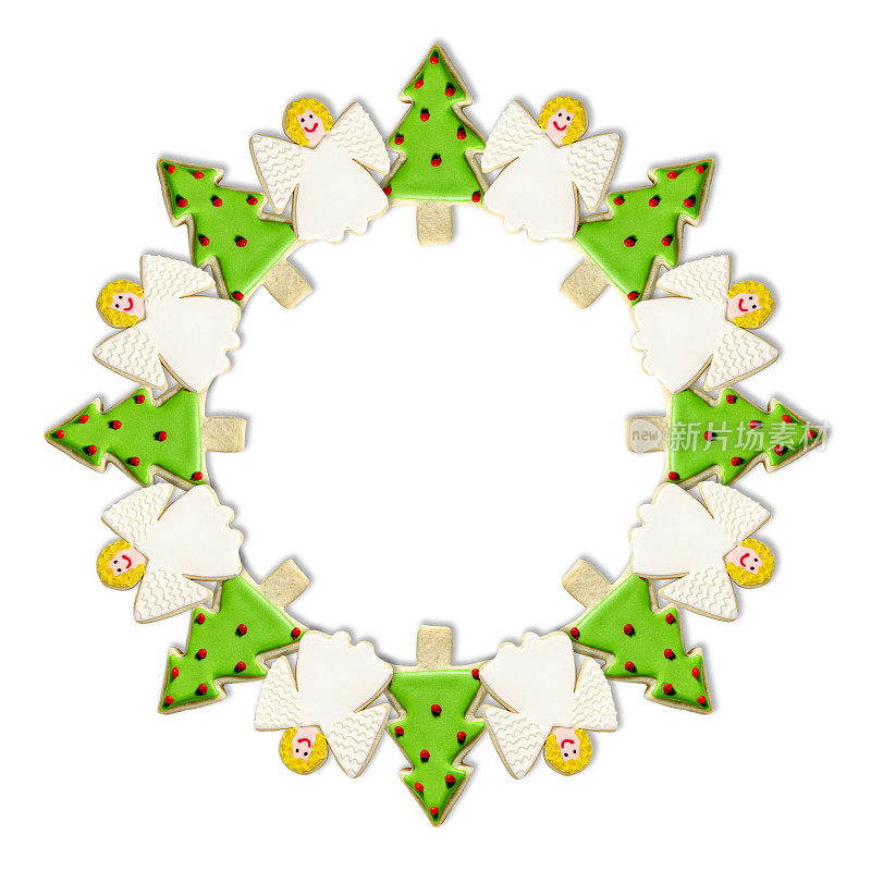 圣诞树和天使:用节日装饰用的冰圣诞饼干制作的圣诞花环