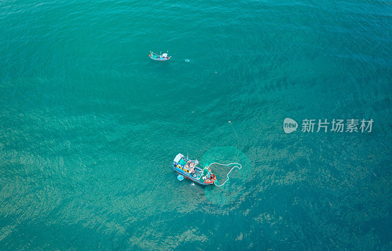 织网在海上