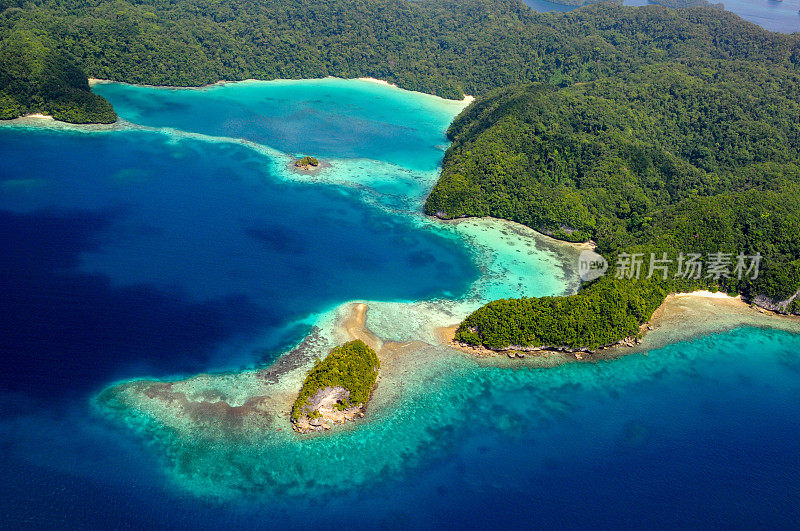 帕劳华丽的“海洋花园”:岩石群岛的鸟瞰图