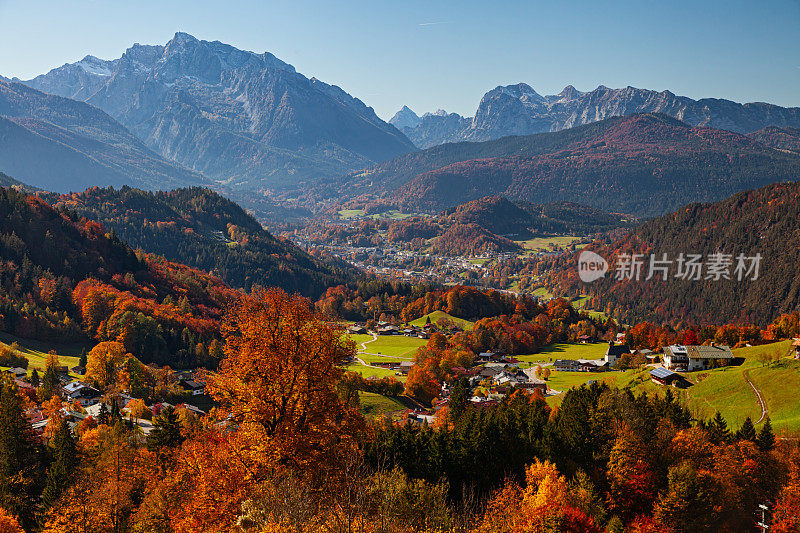 秋天的贝希特斯加登，巴伐利亚阿尔卑斯山，德国