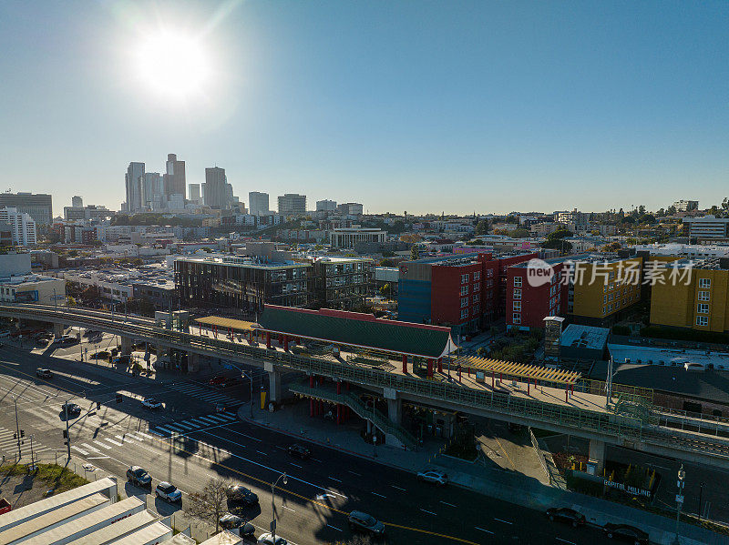 洛杉矶市中心的火车站鸟瞰图