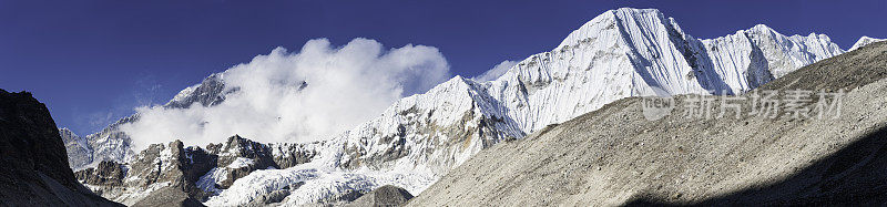 珠穆朗玛峰Lhotse和巴伦泽喜马拉雅山峰全景