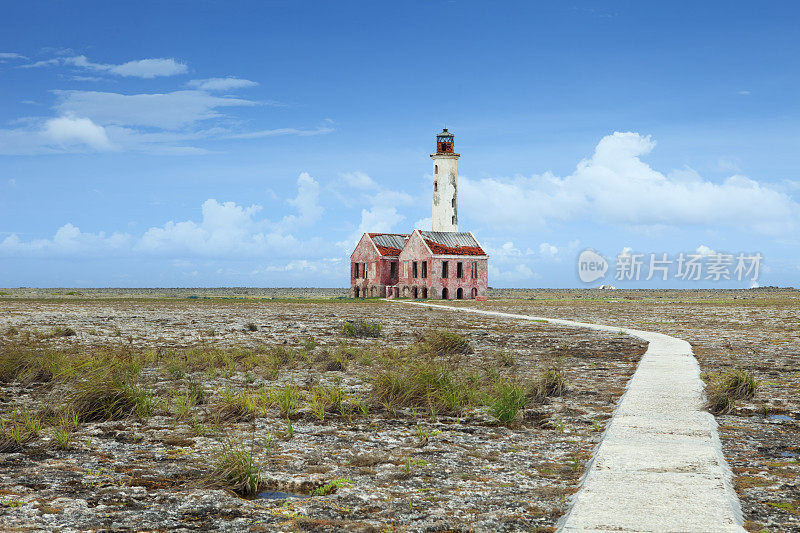 带有灯塔的荒凉景观，小Curaçao，荷属安的列斯群岛