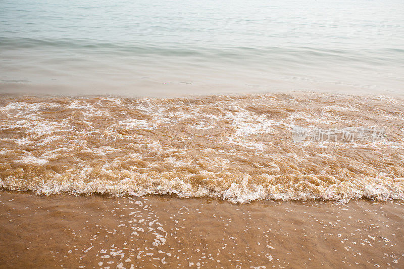 沙滩和海浪