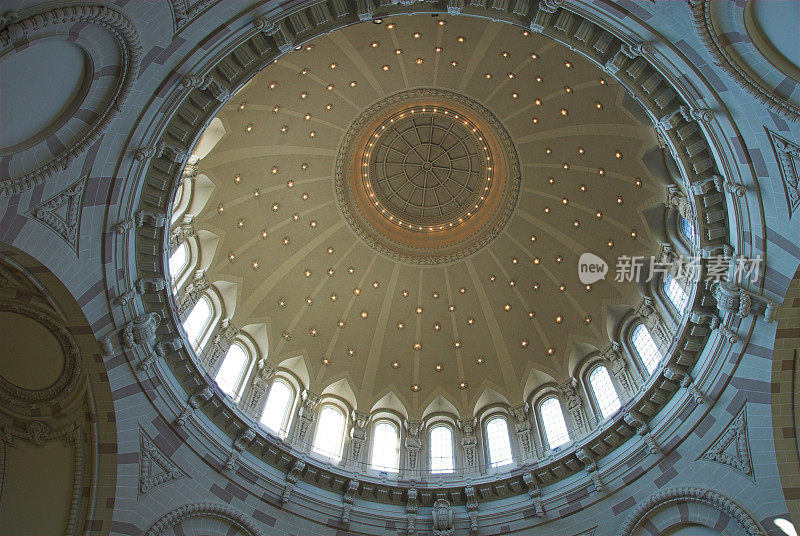 海军学院-礼拜堂圆顶天花板