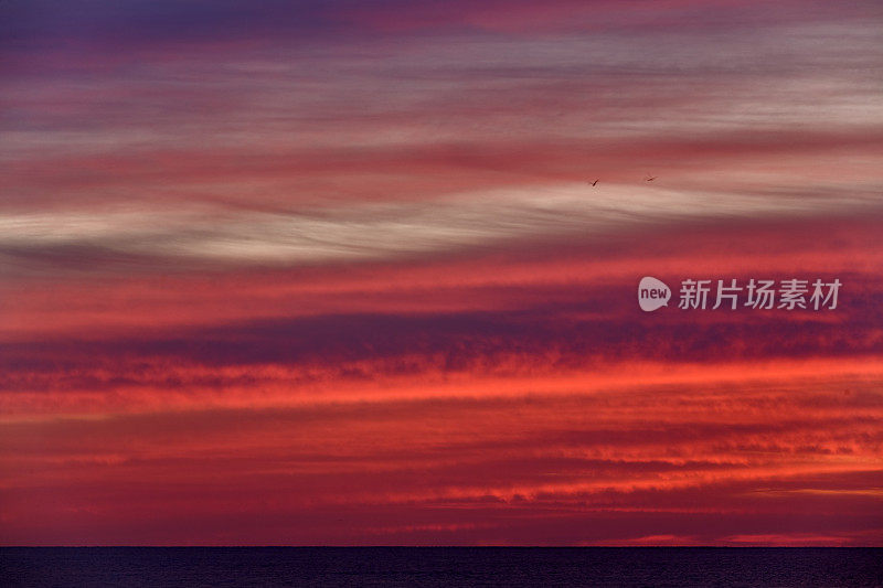 地平线下的太阳