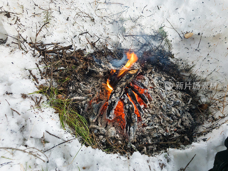 雪上求生之火