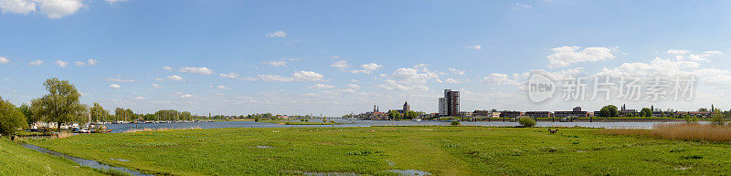 夏季坎彭全景