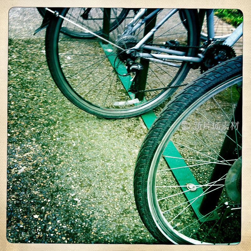 自行车架和车轮